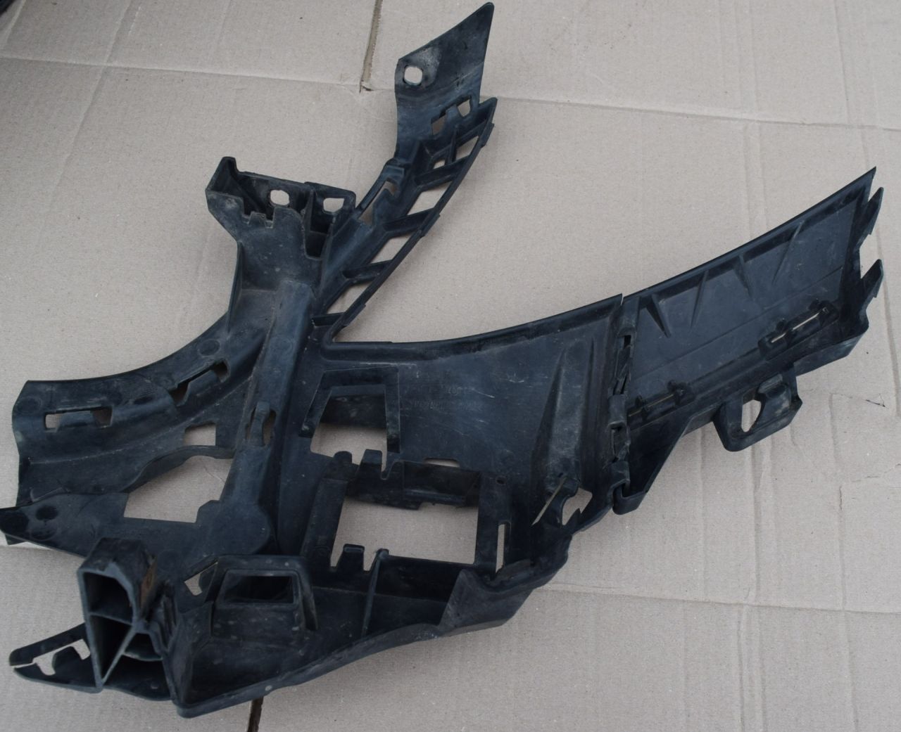 Крепление бампера переднего Mercedes-Benz S-Класс W222/C217/A217 2015, бензин, АКПП, седан, A2228850321, A2228850865 - фото №1