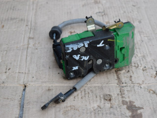 замок двери передней левой Volvo XC90 1 поколение 2005, 2.5 л., бензин, АКПП, серый, универсал, 30699750, 30699362