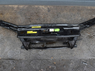 передняя панель крепления облицовки (телевизор) Volvo V70 2 поколение 2003, 2.4 л., Ti, B 5244 T3, бензин, МКПП, универсал, передний привод