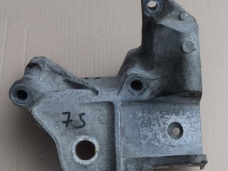 кронштейн двигателя Volvo XC70 2 поколение 2011, 2.4 л., D5, D 5244 T10, дизель, АКПП, универсал, полный подключаемый привод, 6G926P096FC