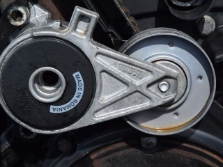 натяжитель Volvo V70 2 поколение 2001, 2.5 л., D 5252 T, дизель, МКПП, универсал, передний привод, 950423