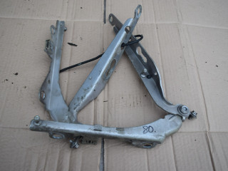 петля капота Volvo V70 2 поколение 2001, 2.4 л., i, B 5244 S2, бензин, АКПП, универсал, передний привод