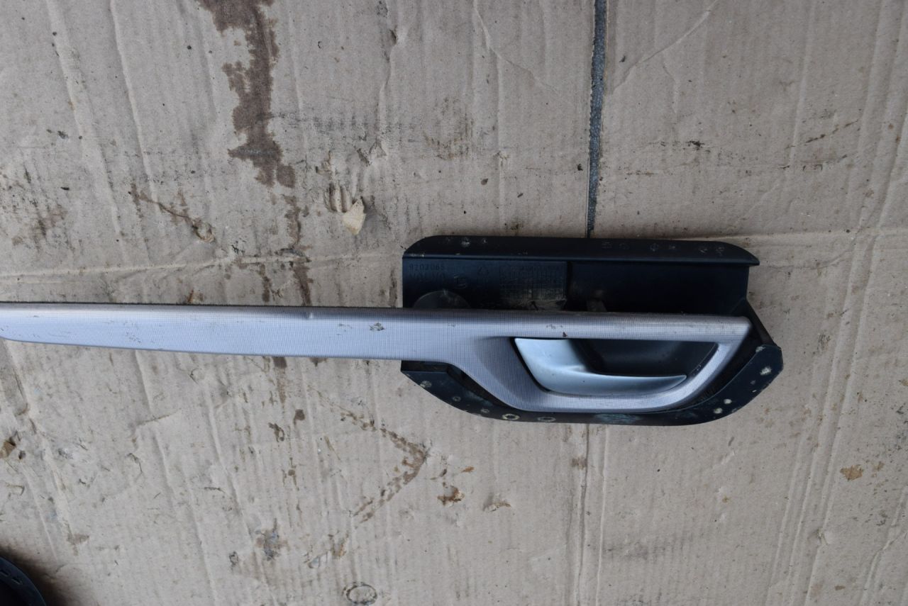 ручка внутренняя задняя левая Volvo V70 2 поколение 2001, 2.4 л., i, B 5244 S2, бензин, АКПП, универсал, передний привод, 9203065, 8658887 - фото №1