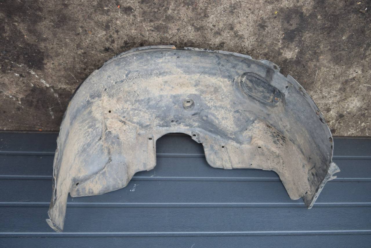 защита арок задняя правая (подкрылок) Volvo V70 2 поколение 2003, 2.4 л., Ti, B 5244 T3, бензин, МКПП, универсал, передний привод - фото №1