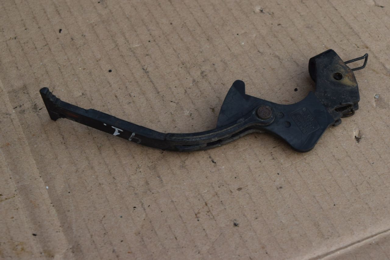 ручка открывания капота Opel Zafira 1 поколение (A) 2002, 2.0 л., дизель, МКПП, 90587212 - фото №1