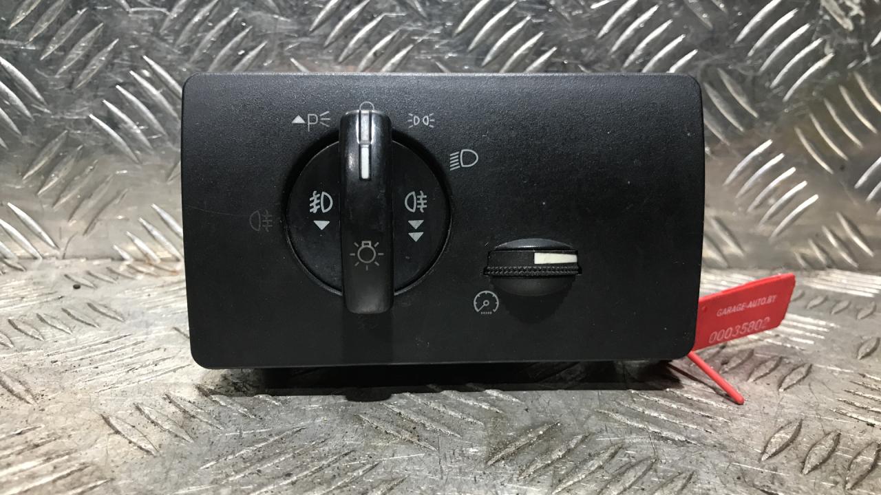 переключатель света Ford Mondeo 3 поколение 2000, 2.0 л., дизель, МКПП, универсал, 13A024 - фото №1