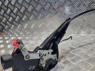 замок двери передней правой Toyota Corolla 9 поколение (E120/E130) 2004, 1.4 л., 1ND-TV, дизель, 5МКПП, хетчбэк 5 дв.