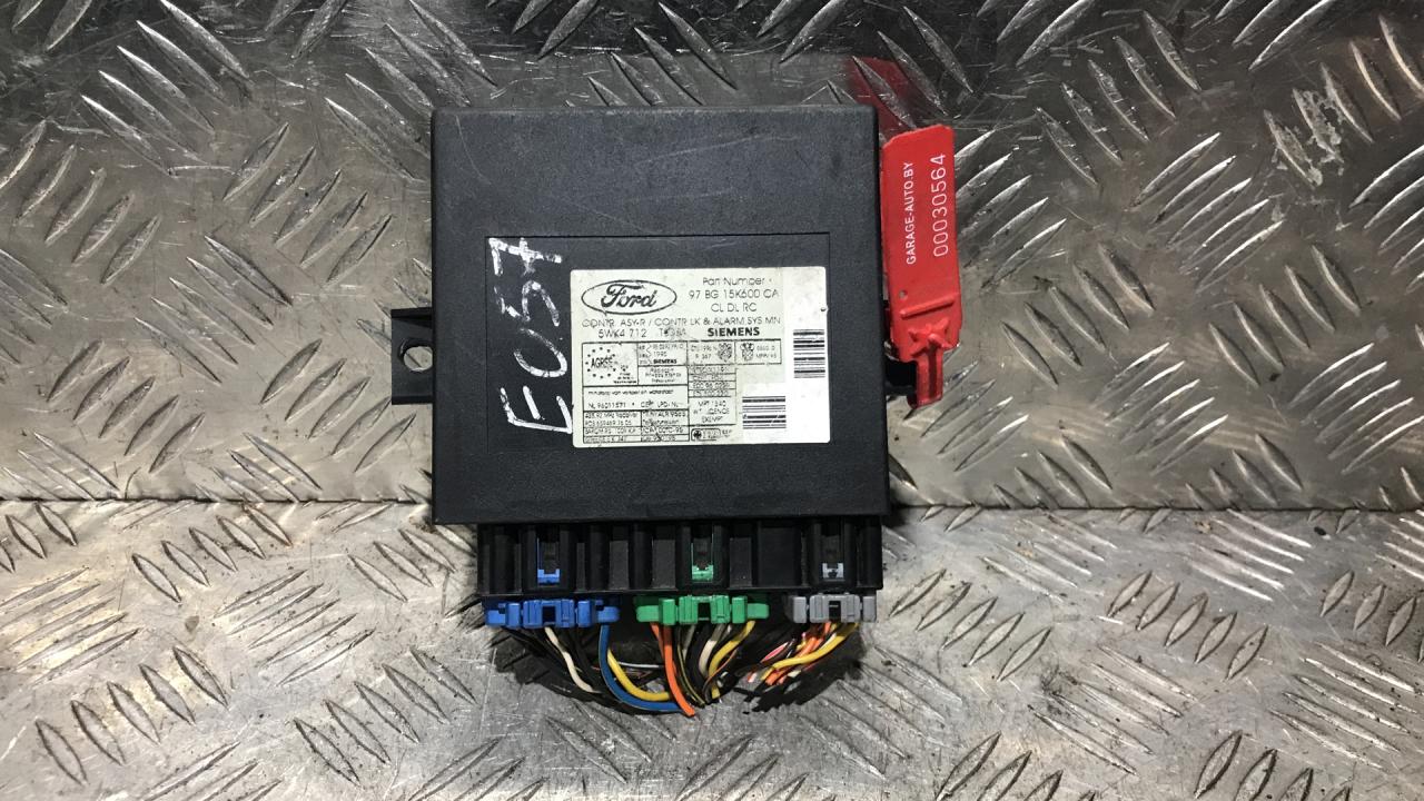 блок комфорта Ford Mondeo 2 поколение 1996, 1.8 л., бензин, МКПП, хетчбэк 5 дв., 15K600, 5WK4712T83SA - фото №1