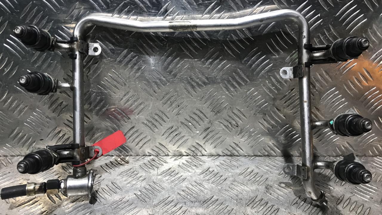 форсунка Audi A6 4A/C4 1997, 2.6 л., бензин, МКПП, седан, 078133551D - фото №1