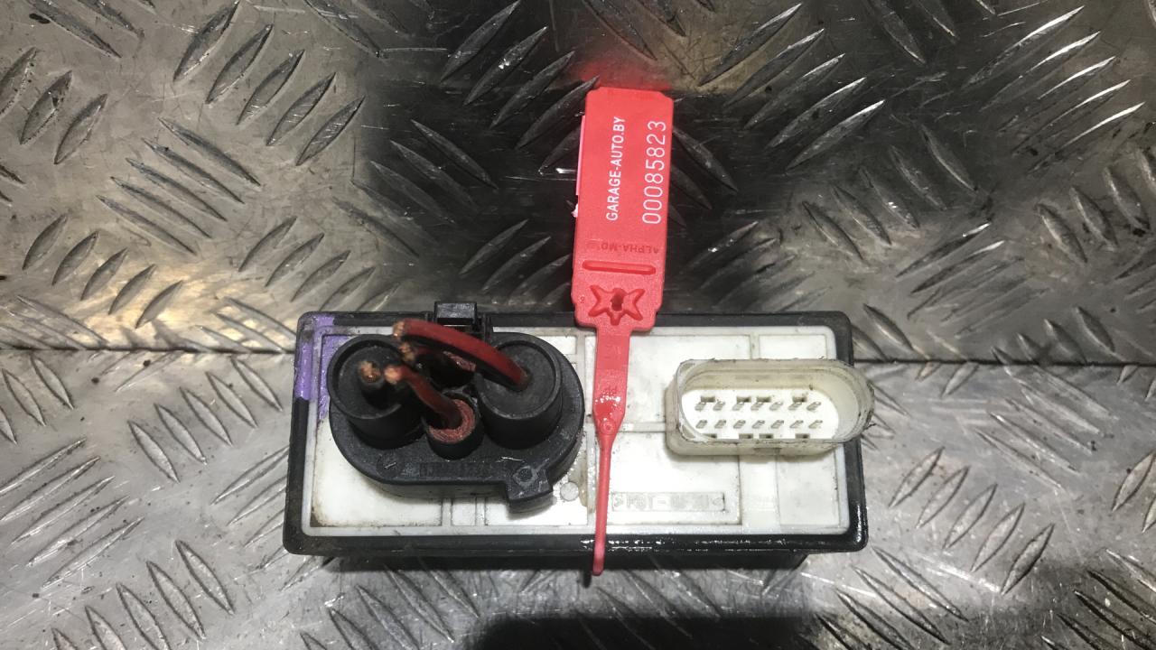 вентилятор радиатора Volkswagen Golf 4 поколение 2000, 1.6 л., бензин, МКПП, 1J0919506Q, 898038000 - фото №1