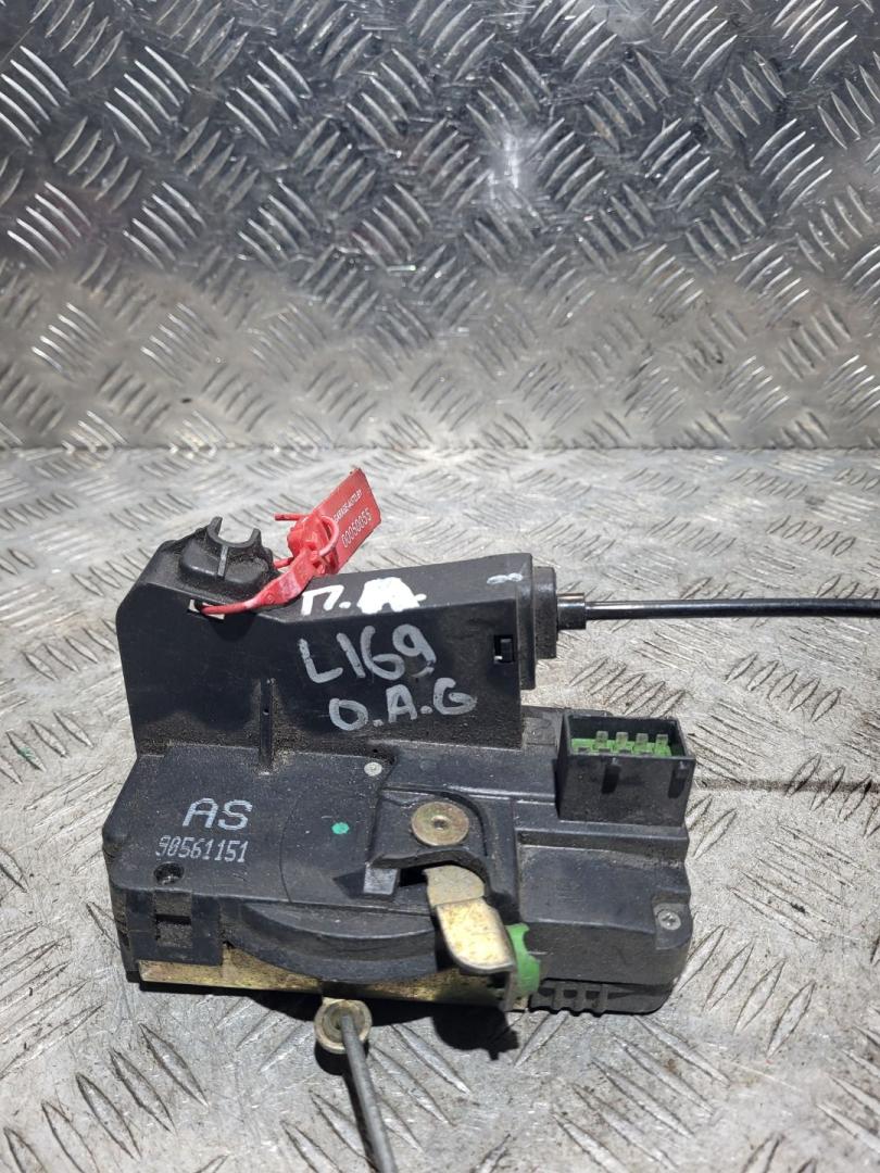 замок двери передней левой Opel Astra G 1999, 1.6 л., X 16 XEL, бензин, МКПП, универсал, AS90561151 - фото №1
