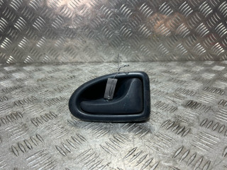 ручка внутренняя передняя правая Renault Scenic 1 поколение [рестайлинг] 2002, 1.6 л., K4M 616, бензин, 5МКПП, минивэн