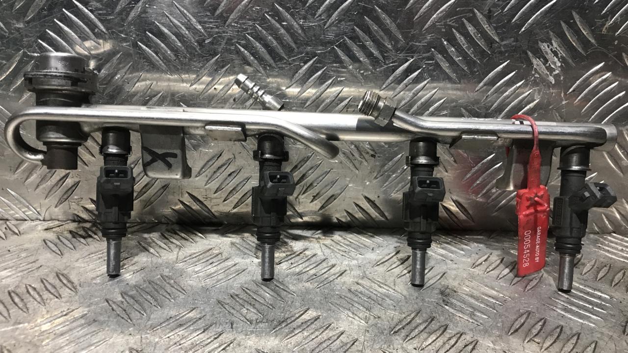 форсунка Volkswagen Passat B5 1999, 1.8 л., ARG, бензин, 5МКПП, зеленый, универсал, 0280155825, 06B133551B - фото №1