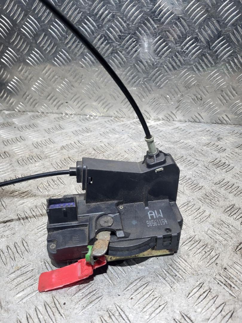 замок двери передней правой Opel Astra G 1999, 1.6 л., X 16 XEL, бензин, МКПП, универсал, AW90561154 - фото №1