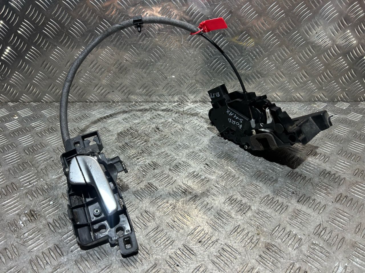 замок двери передней правой Ford S-Max 1 поколение 2007, 2.0 л., дизель, 6МКПП, минивэн, 210024100, 6M2A-R21812-MC - фото №1
