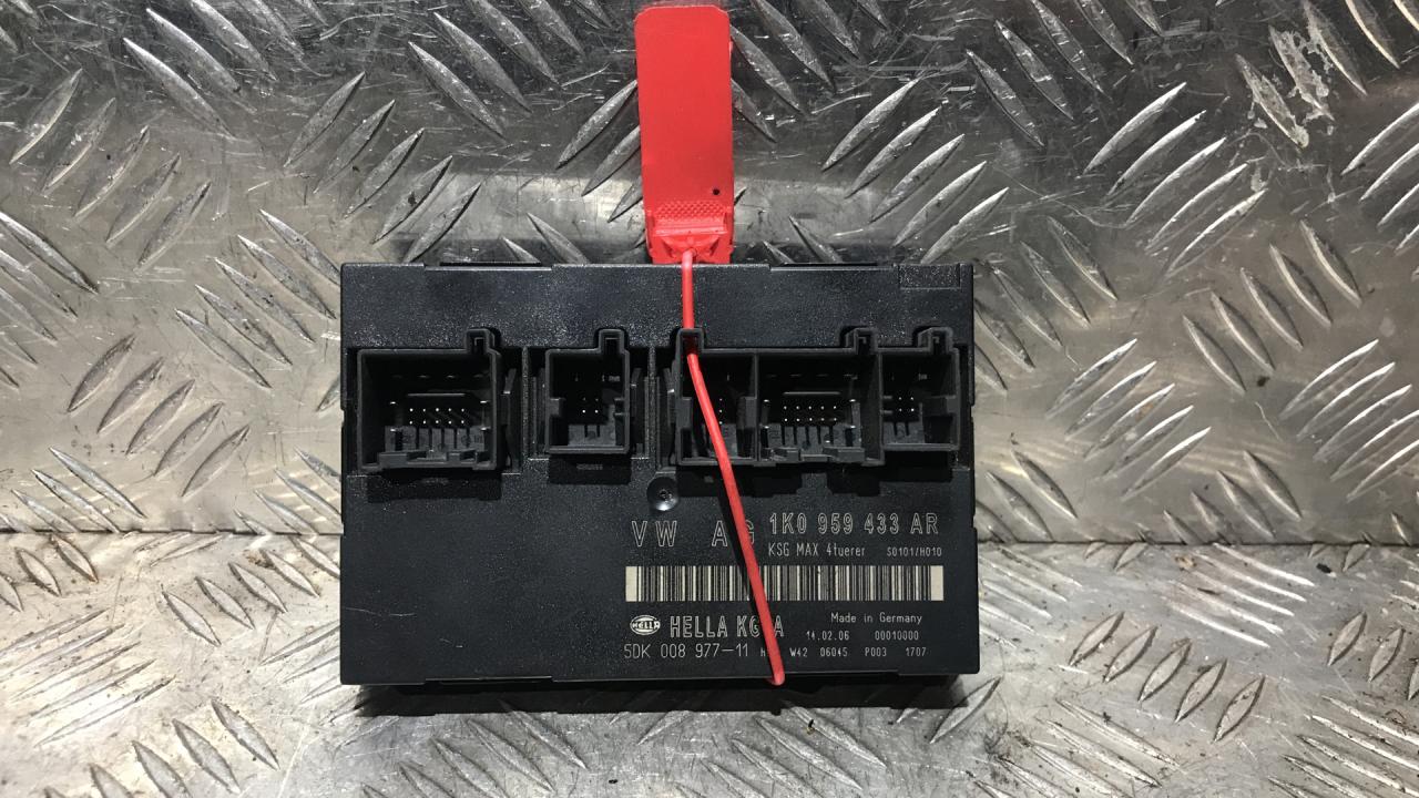 блок комфорта Volkswagen Golf Plus 1 поколение 2007, 2.0 л., дизель, МКПП, хетчбэк 5 дв., 1K0959433AR, 977-11 - фото №1