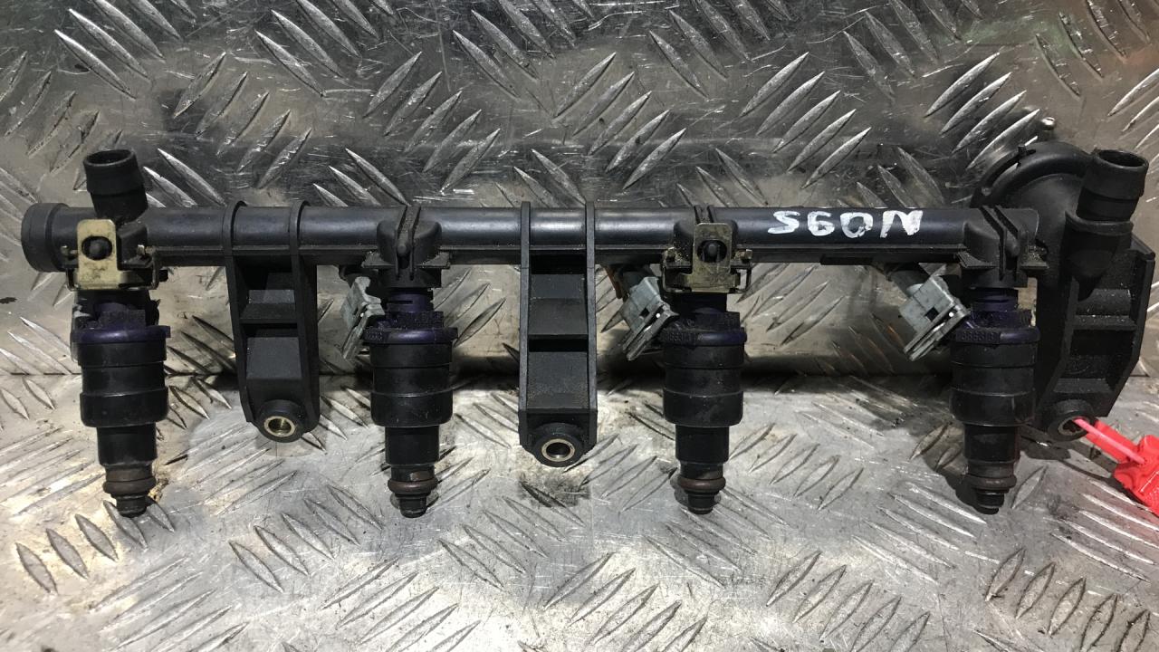 форсунка Renault Scenic 1 поколение 1998, 1.6 л., K7M 690, бензин, 5МКПП, синий, минивэн, 866313 - фото №1