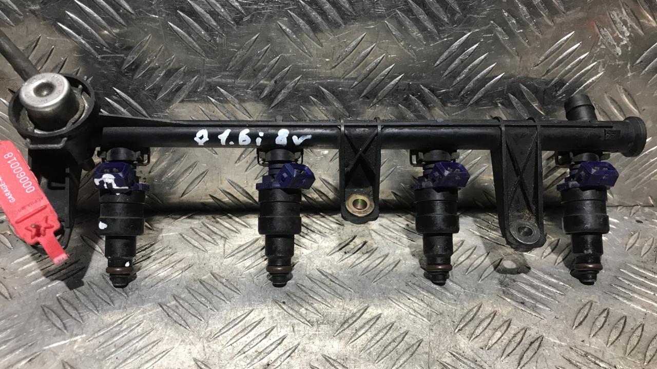 форсунка Renault Megane 1 поколение 1997, 1.6 л., K7M 690, бензин, 5МКПП, хетчбэк 5 дв., 866313, 7700864726 - фото №1