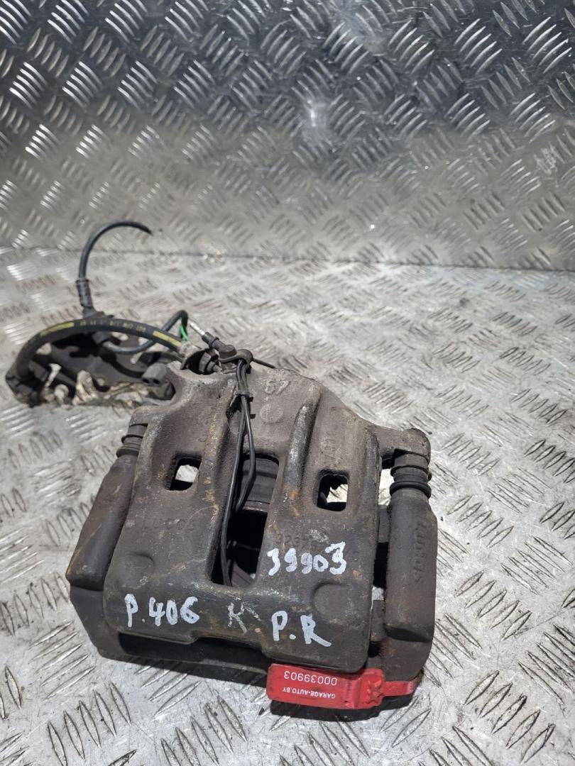 суппорт передний правый Peugeot 406 1 поколение 1998, 1.9 л., дизель, 5МКПП, седан - фото №1