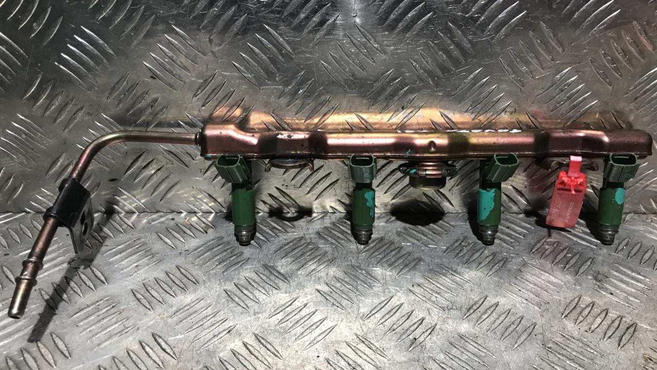 форсунка Toyota Avensis 2 поколение (T250) 2004, 1.8 л., 1ZZ-FE, бензин, 5МКПП, хетчбэк 5 дв., 23250-22040 - фото №1