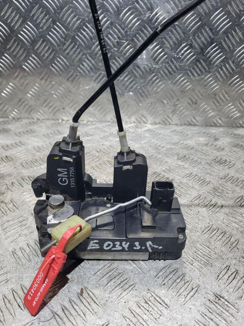 замок двери задней левой Opel Vectra C 2003, 2.2 л., бензин, универсал, 13157758GM - фото №1