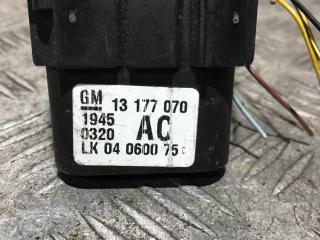 переключатель света Opel Signum C [рестайлинг] 2005, 3.0 л., Z 30 DT, дизель, хетчбэк 5 дв., 13177070, 04060075