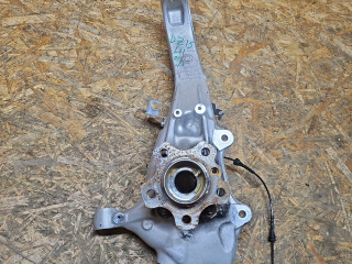 кулак поворотный левый BMW X5 G05 [рестайлинг] G05 2024, 3.0 л., B57 D30 B, дизель, АКПП, 475 black-sapphire metallic, хетчбэк 5 дв., полный привод, правый руль, 6876655