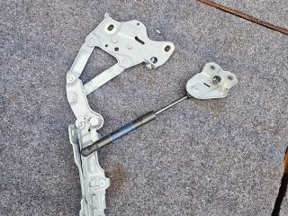 петля капота правая BMW X3 G01 [рестайлинг] G01 2023, 2.0 л., B46 B20 B, бензин, АКПП, a300, внедорожник 5 дв., полный привод, 7418202