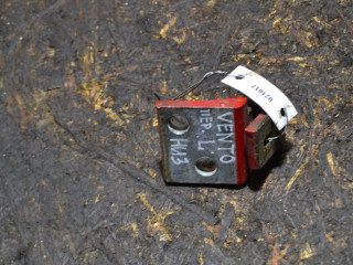 петля двери Volkswagen Vento 1 поколение 1995, седан