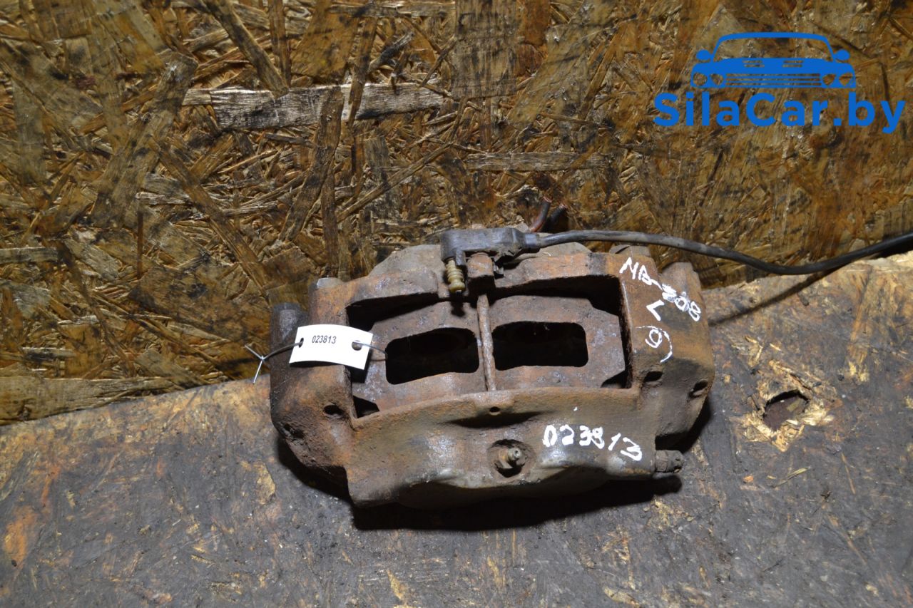 суппорт передний левый Mercedes-Benz T1 307-310D W602 (1976 - 1996) - фото №1