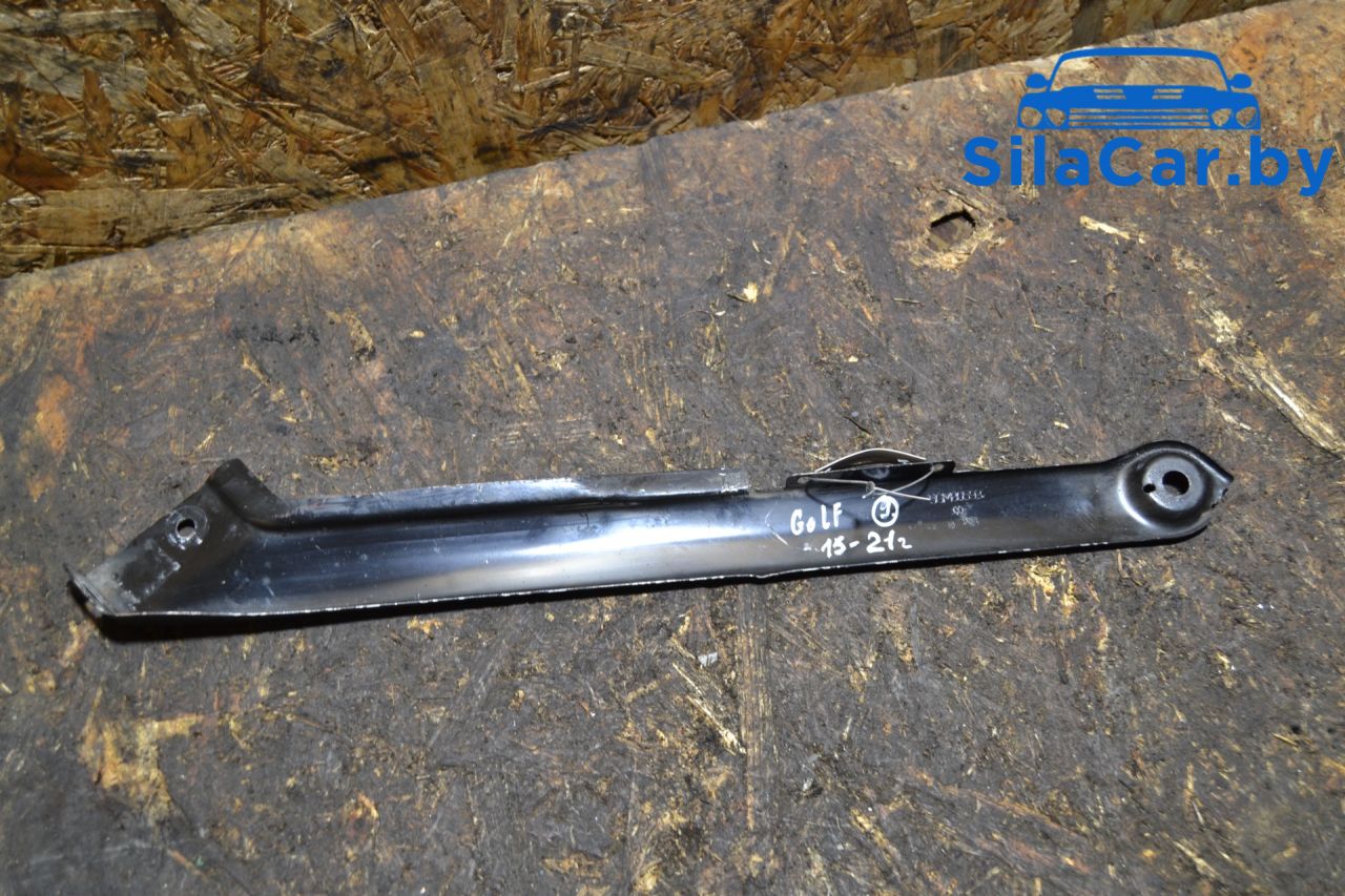 кронштейн радиатора Volkswagen Golf 7 поколение 2017, универсал, 5GM805932, 5G805932 - фото №1