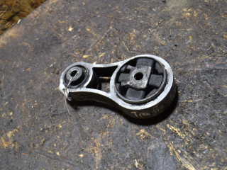 подушка крепления КПП Renault Trafic 2 поколение 2003, 1.9 л., дизель