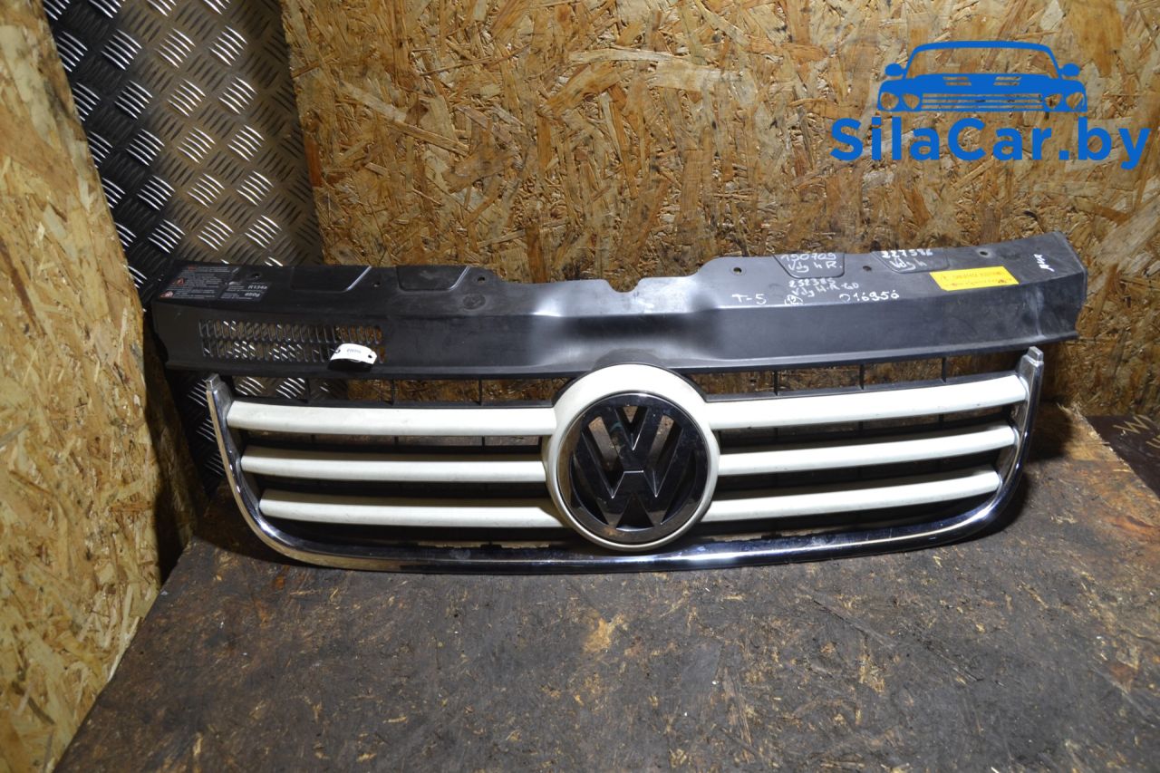 решетка радиатора Volkswagen Transporter T5 2007, 2.5 л., BNZ, дизель, 7H5807101 - фото №1