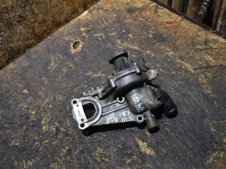 помпа Audi A4 B5 1999, 1.6 л., ADP, бензин, 050121013