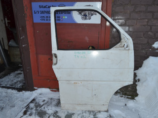 дверь передняя правая Volkswagen Transporter T4 1999