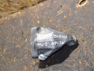 кронштейн двигателя Mercedes-Benz M-Класс W164 (2005 - 2008), 3.0 л., CDi, OM 642.940, дизель, АКПП, A6422230204