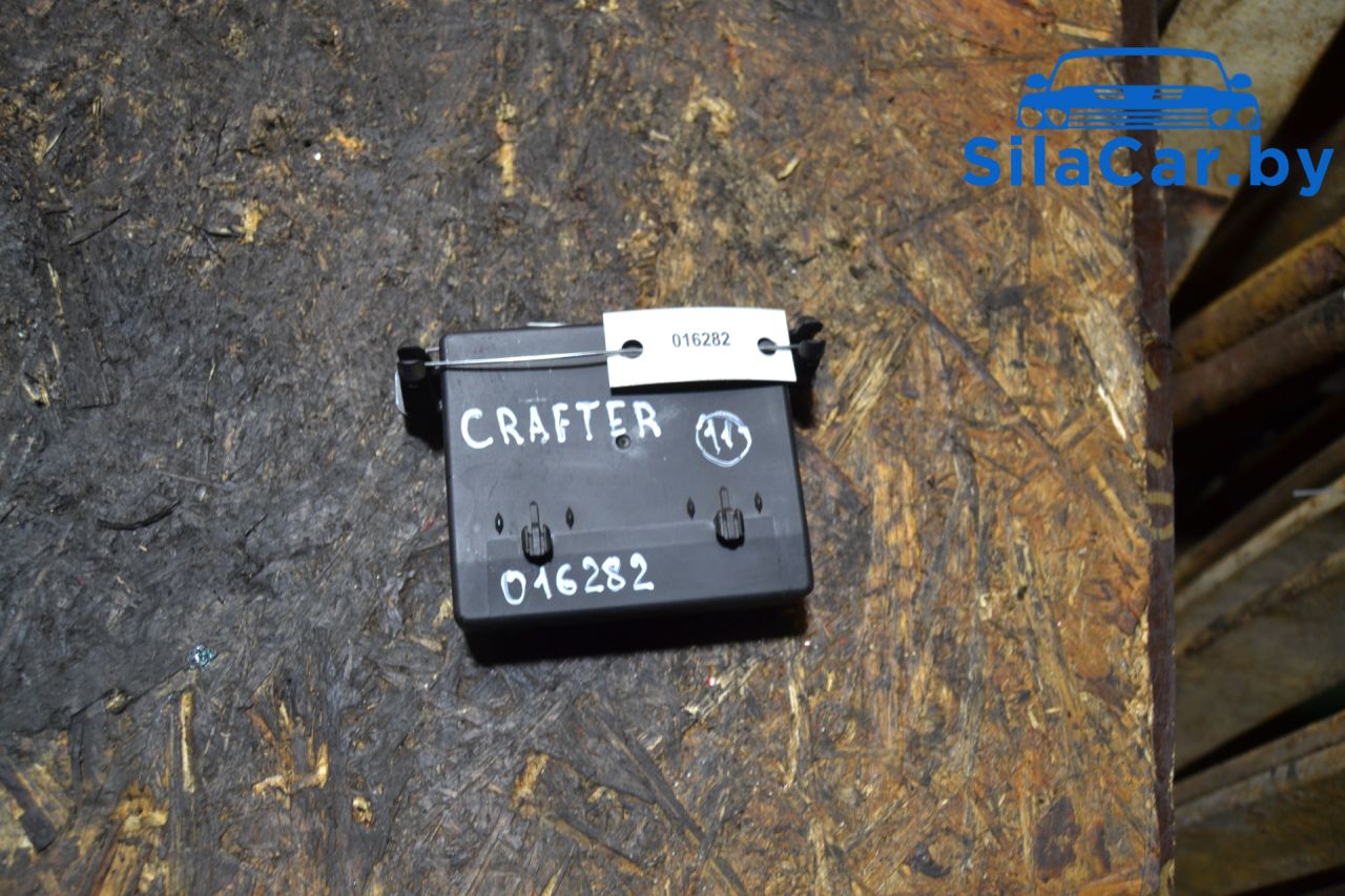 блок комфорта Volkswagen Crafter 1 поколение 2009, 2.5 л., дизель, МКПП, 9068204126 - фото №1