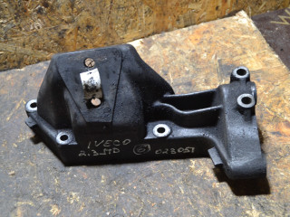 кронштейн двигателя IVECO Daily 3 поколение 2003, 2.3 л., дизель, 500376599