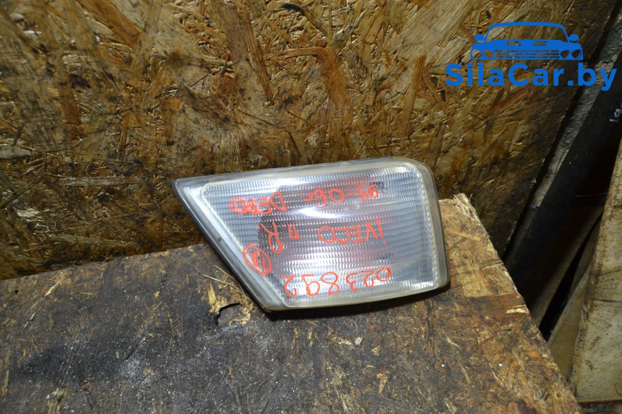 поворотник правый IVECO Daily 3 поколение 2004, дизель - фото №1