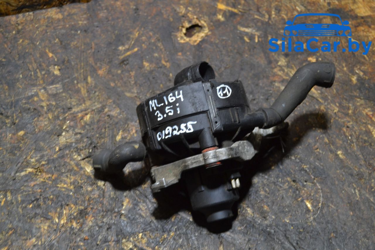 насос продувки катализатора Mercedes-Benz M-Класс W164 (2005 - 2008), 3.5 л., M 272.967, бензин, АКПП, 0580000026 - фото №1