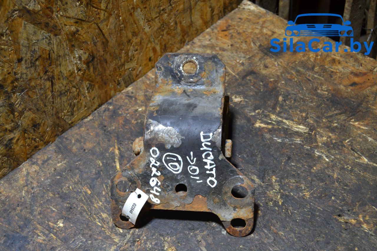 кронштейн рессоры Fiat Ducato 2 поколение 2001 - фото №1
