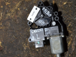 моторчик стеклоподъемника передний левый Kia Carens 2 поколение (2002 - 2006), 2.0 л., CRDi, D4EA, дизель