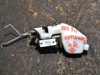 замок двери передней правой Mitsubishi Outlander 1 поколение 2004