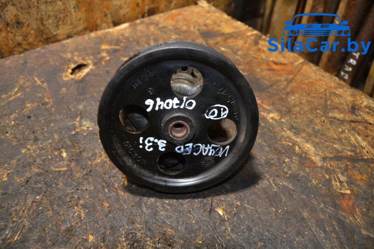 насос гидроусилителя руля Chrysler Voyager 4 поколение (2001 - 2004), 3.3 л., бензин, АКПП - фото №1