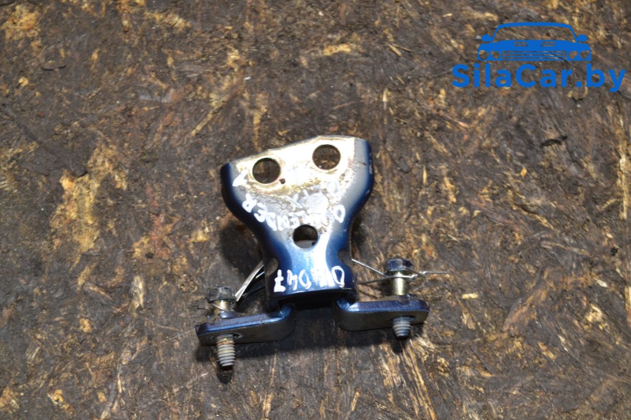 петля двери Mitsubishi Outlander 1 поколение 2004 - фото №1