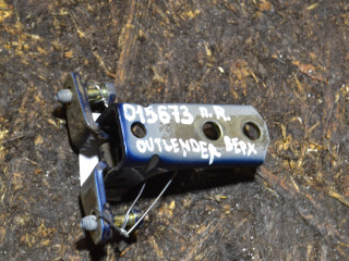 петля двери Mitsubishi Outlander 1 поколение 2004