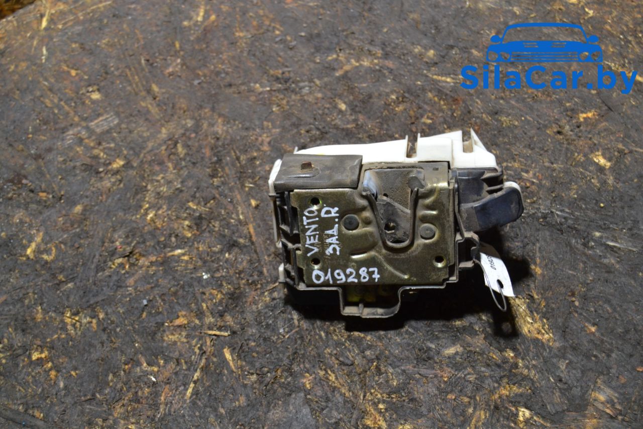 замок двери задней правой Volkswagen Vento 1 поколение 1995, седан, 1H4839016A - фото №1