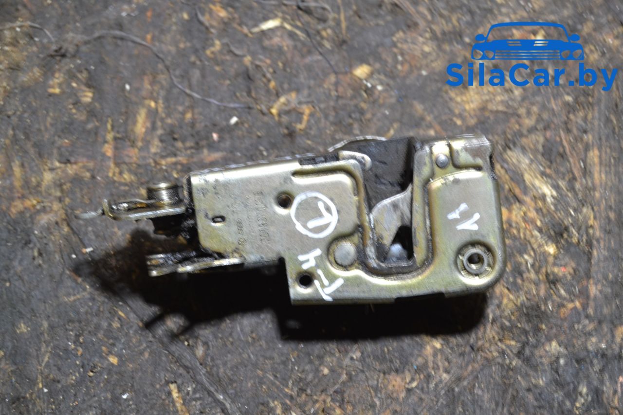 замок двери передней левой Volkswagen Transporter T4 2000, 701837015B - фото №1