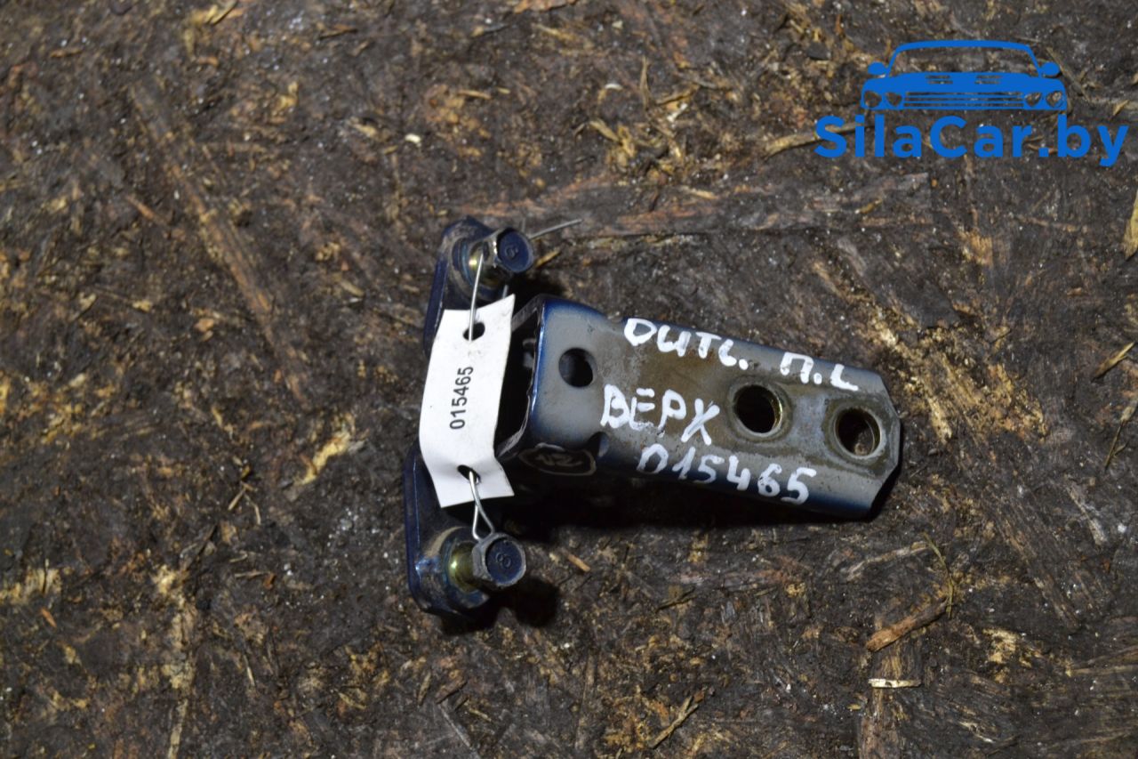 петля двери Mitsubishi Outlander 1 поколение 2004 - фото №1