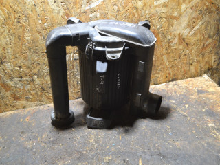 корпус воздушного фильтра Volkswagen Transporter T4 (1990 - 2003), 2.4 л., дизель